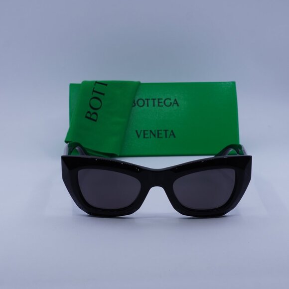 Bottega Veneta BV1251S 001 Cat Eye Sunglasses - Black/Grey main image 4
